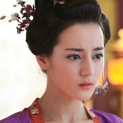 畅玩传奇3高爆版官方网站:探索全新游戏体验,赢取丰厚奖励与挑战!