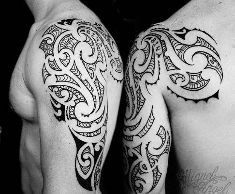 龙腾霸主刺青:独具威严与力量的神秘图案,打造独一无二的个性风格 龙腾霸主刺青:独具威严与力量的神秘图案,打造独一无二的个性风格