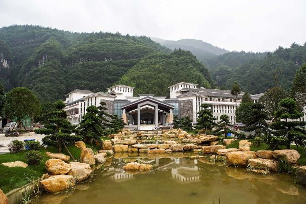 (仙谷山小镇)探寻仙谷之美——《仙谷山新开游山路记》探索游山之旅