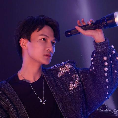 (深海宝藏下载)深海宝藏礼盒换取地点在哪里?深海宝藏礼盒换取地点查询指南