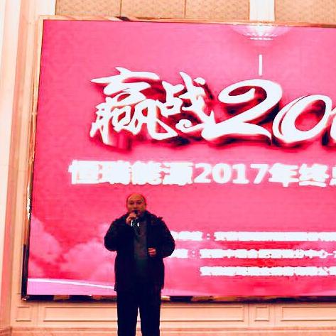 (店长也疯狂套牛)店长也疯狂手游:从管理者到游戏玩家,生活中的双重身份转变 (店长也疯狂套牛)店长也疯狂手游:从管理者到游戏玩家,生活中的双重身份转变